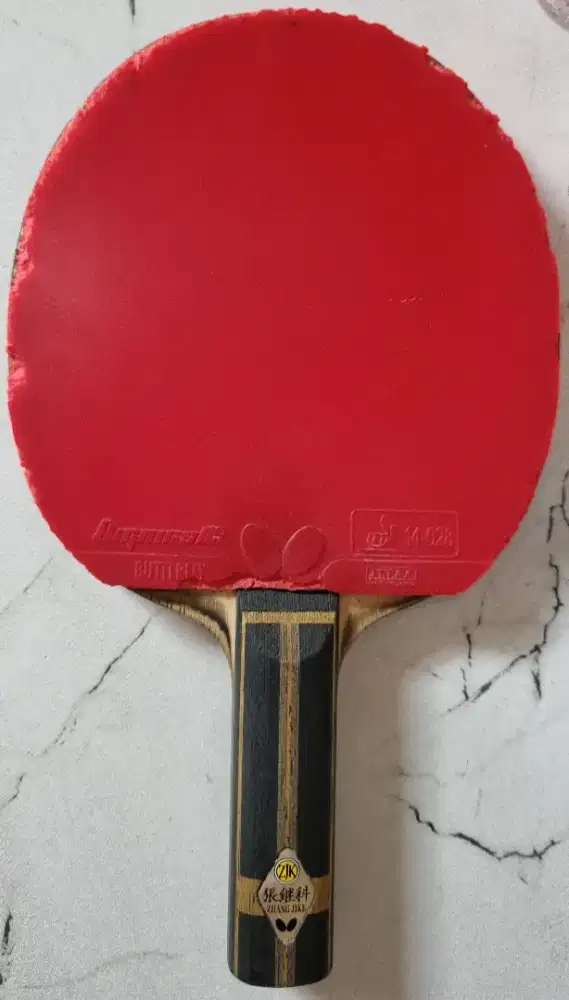 Karet pimpong merk Dicnic 05 masih lengket hidup