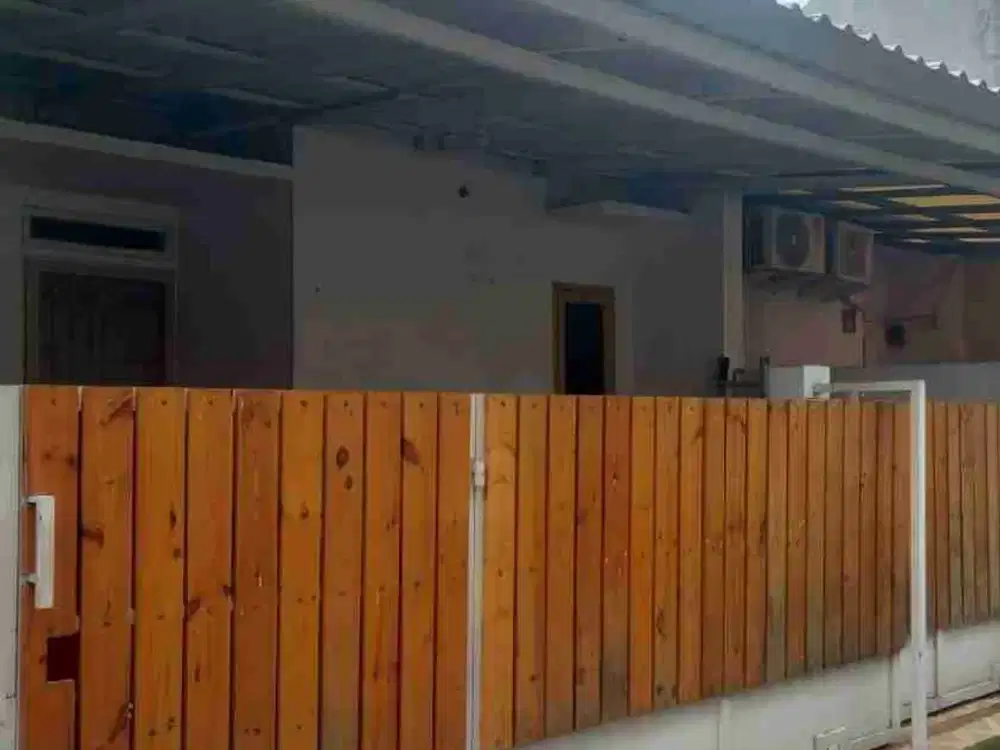 Di jual cepat nego sampai deal rmh komplek graha karang tengah tangerang