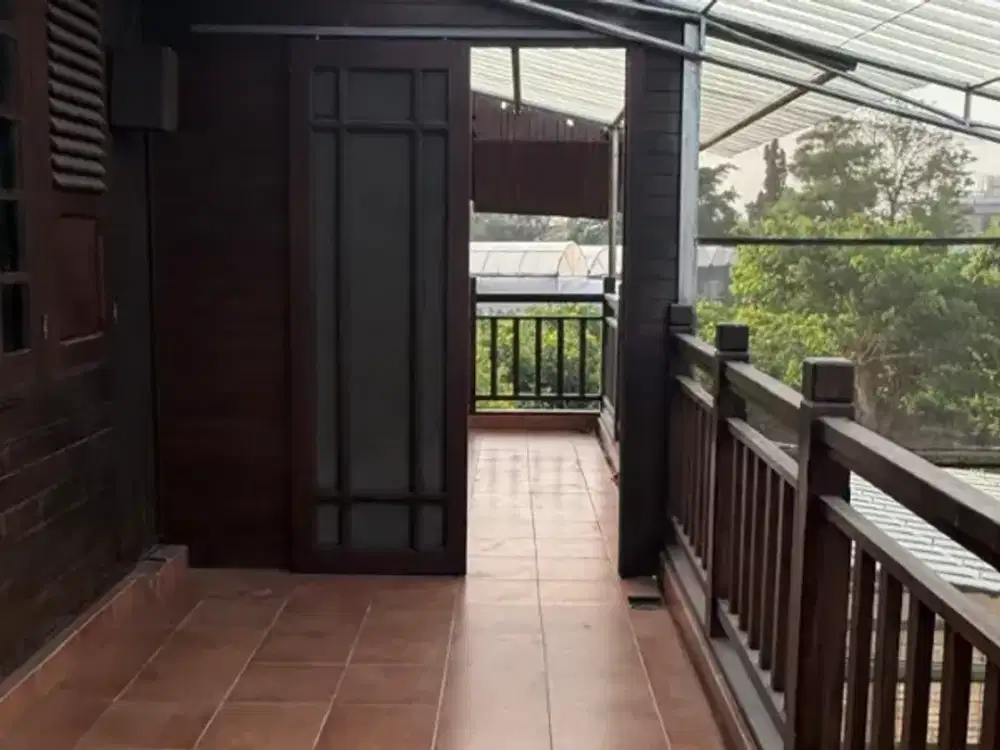 Sewa Rumah 2 Lt Jl. Grand Marina Blok 2, Semarang Barat