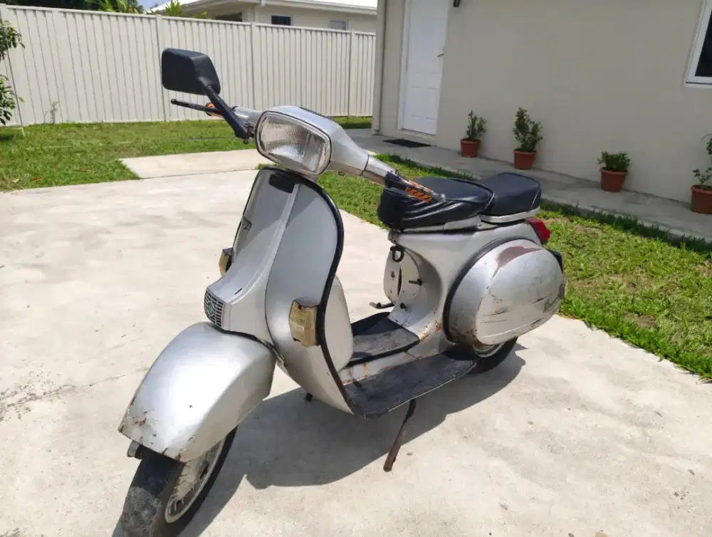 Vespa exlusive 2 1997 Tangan pertama