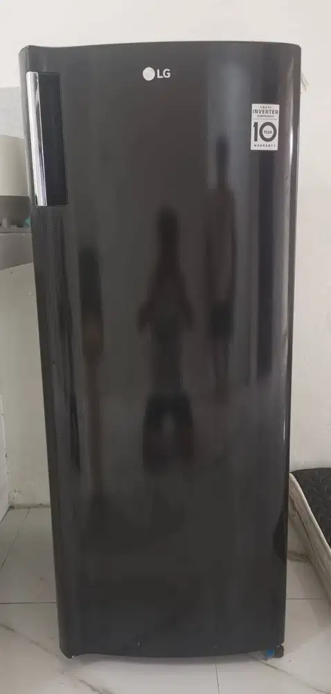Kulkas freezer cocok untuk makanan Frozen kapasitas 171 liter