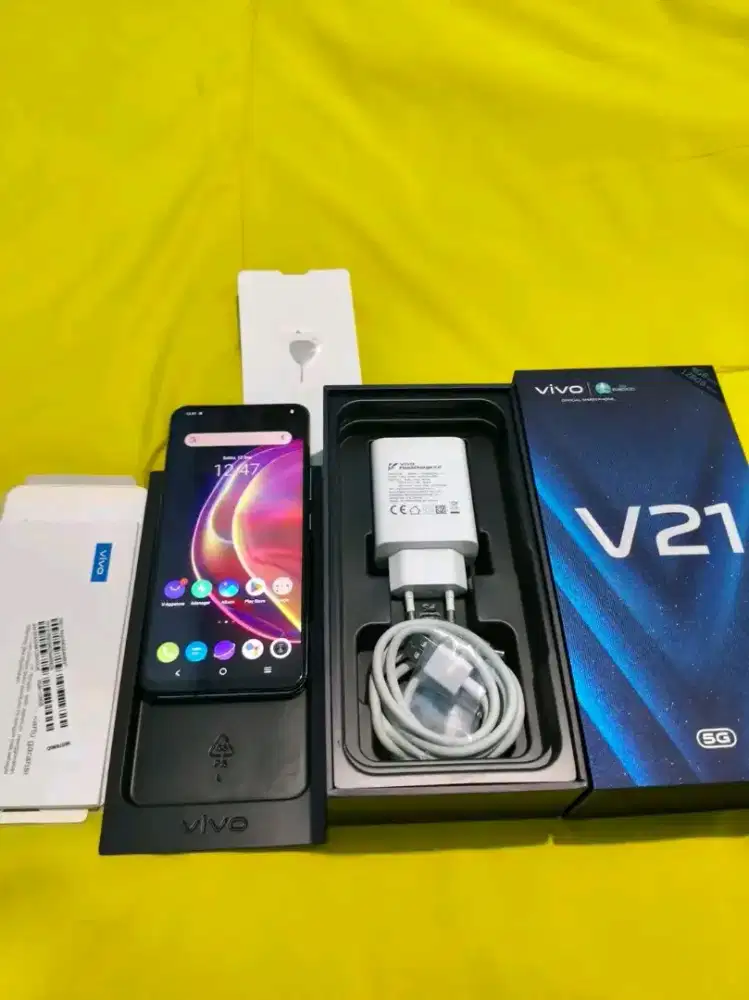 Vivo v21 5G ram 8/128 fullset