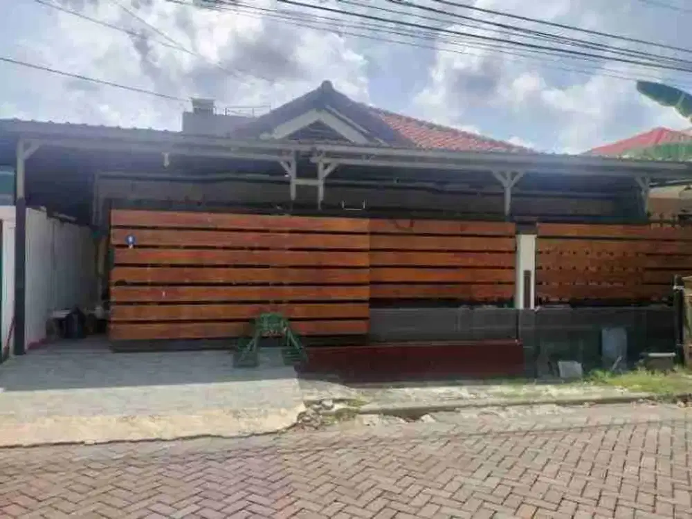 SATELIT UTARA dekat Pakuwon Mall ‼ Jual Rumah 1 Lantai Surabaya Barat