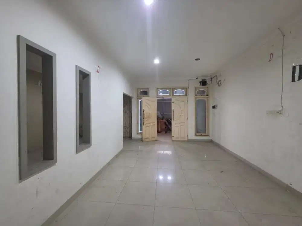 DIJUAL RUMAH SEMARANG BARAT DEKAT KALIBANTENG