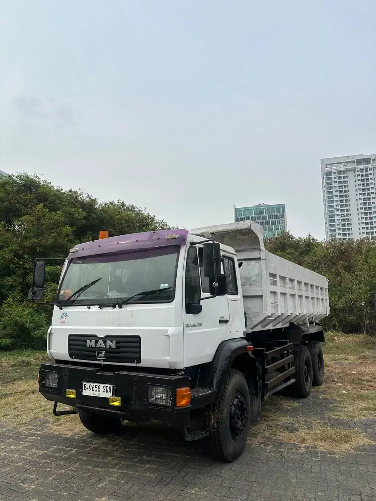 DUMP TRUCK MAN 2012 tipe cla 26.280