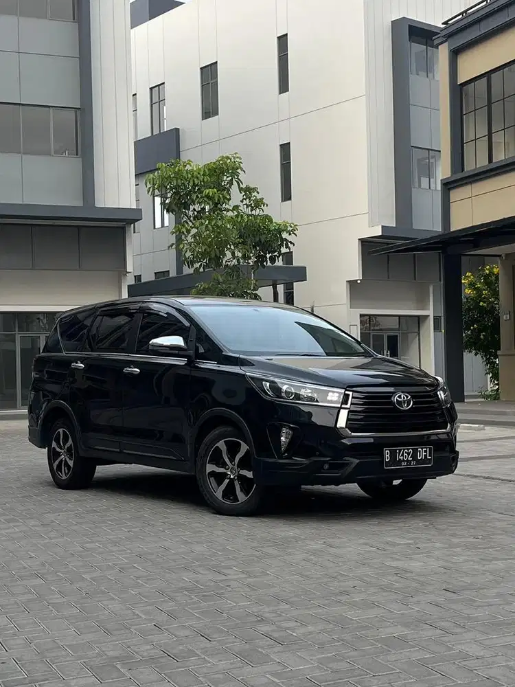 Innova Venturer 2022 Diesel - Genap - Automatic - Venturer 2022 Solar