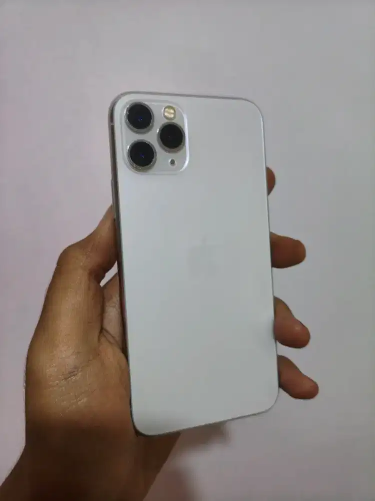 IPHONE 11 PRO 512GB INTER BISA PAKAI INDOSAT/AXIS PERMANEN