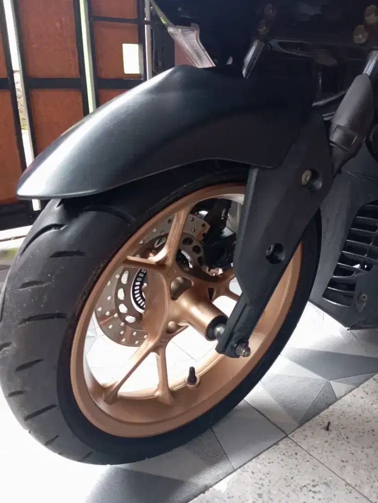 Yamaha Aerox 2022 ABS keyles