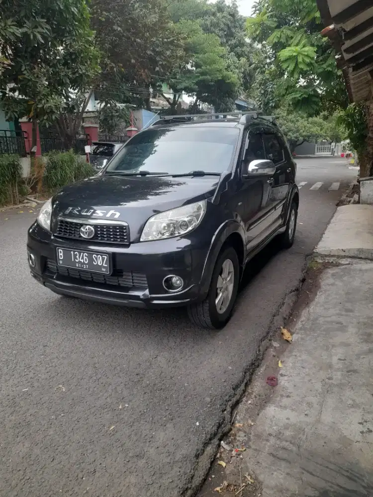 Toyota rush matic tipe G