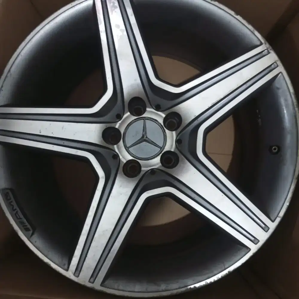 Jual Velg Second Mercy AMG R18