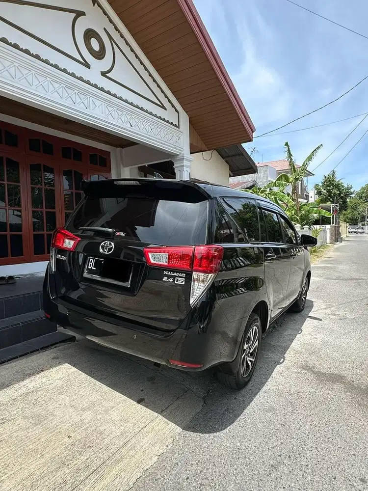 Innova Reborn 2022 Diesel
