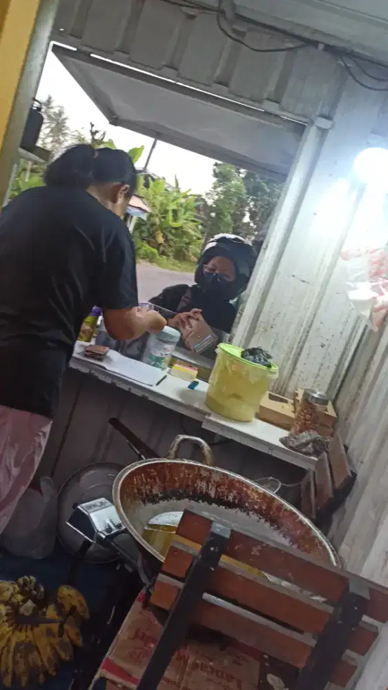 Both kontainer untuk jualan apa aja