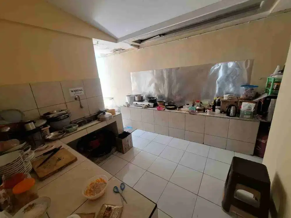 Disewakan Rumah Cocok Untuk Kantor Tempat Usaha Sayap Riau Kota Bandung