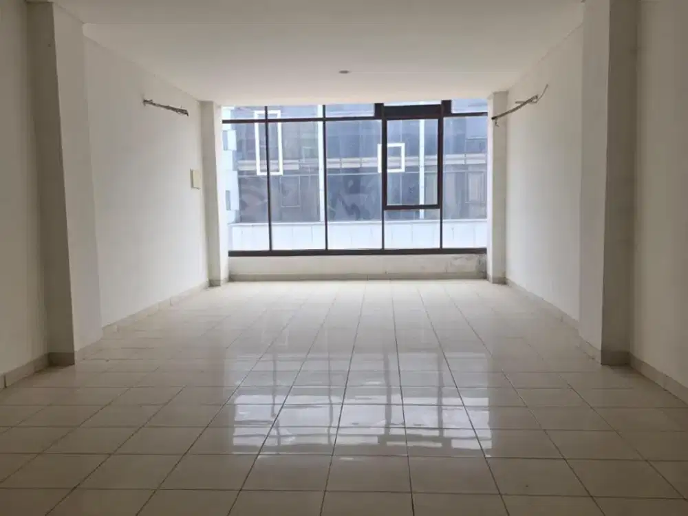 Ruko 3,5 Lantai di Jakarta Garden City – Cocok untuk Kantor & Usaha