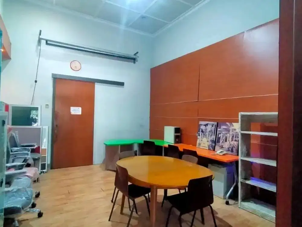 RIC.A204 MURAH Rumah Bawean area Surabaya Pusat Lokasi Strategis, Bisa untuk Kantor