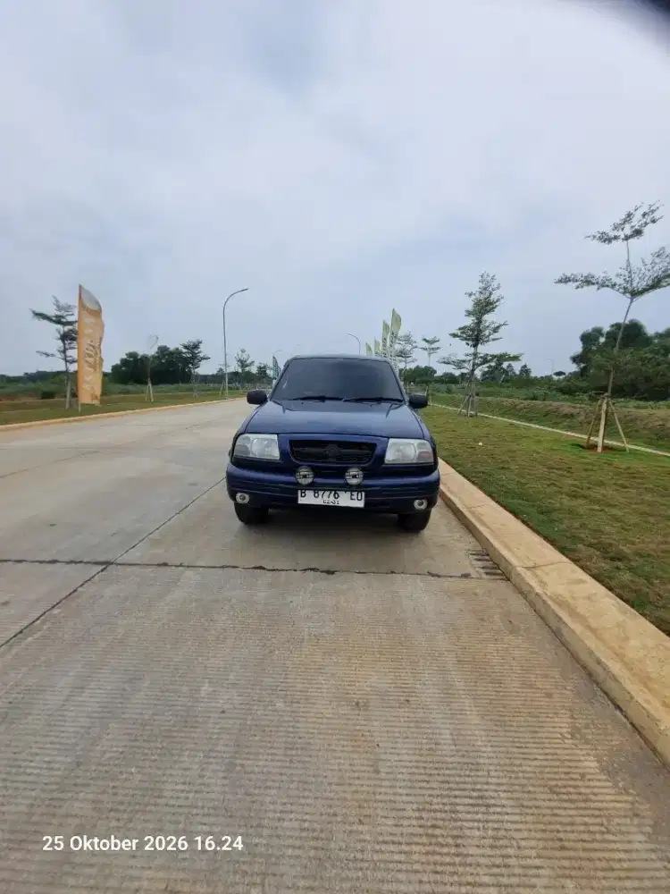 Suzuki ESCUDO 1.6 MT