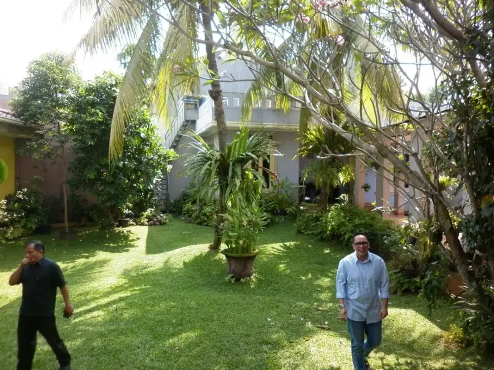 Rumah siap pakai taman giriloka BSD lahan luas