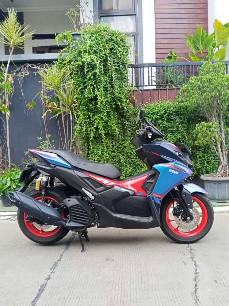 Yamaha new aerox cyber city ABS KYLESS THN 2025 KM 1000