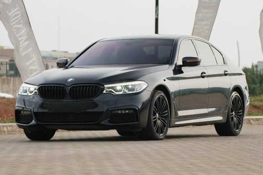 Edition 75th Alcantara BMW 520i M Sport LCI 2020 Carbon e300 530i x3