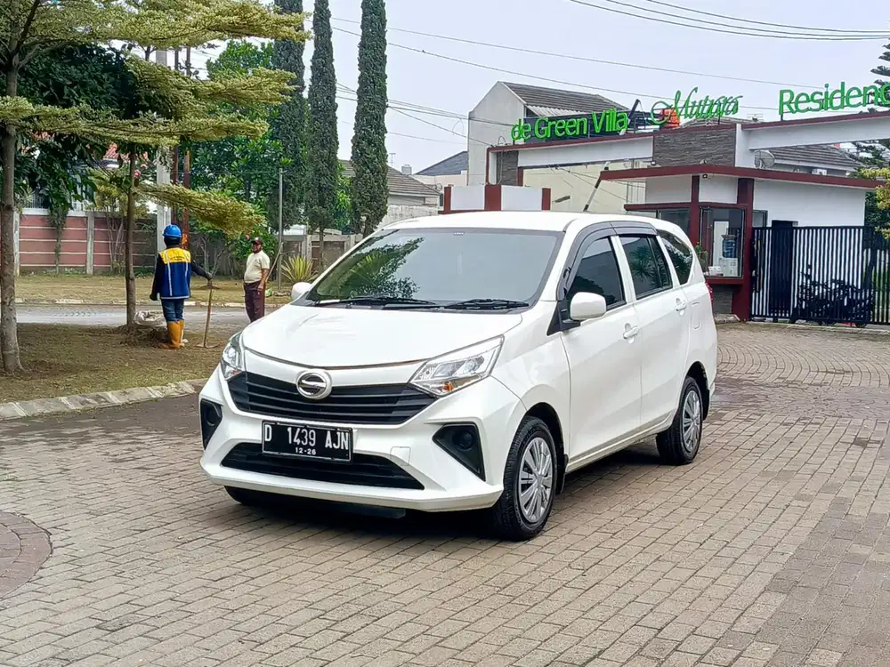 New Sigra X 1.2 matic 2021 white DP 7 jtn