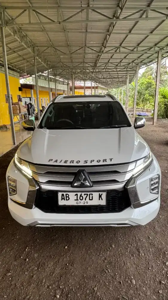 Mitsubishi Pajero sport 4x2 istimewa punya sendiri