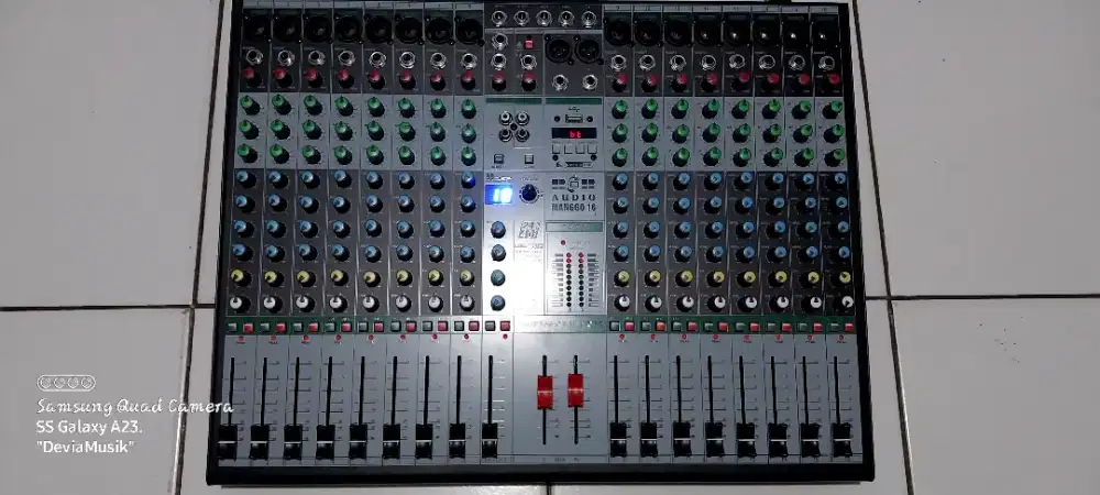 Mixer audio 16 canel