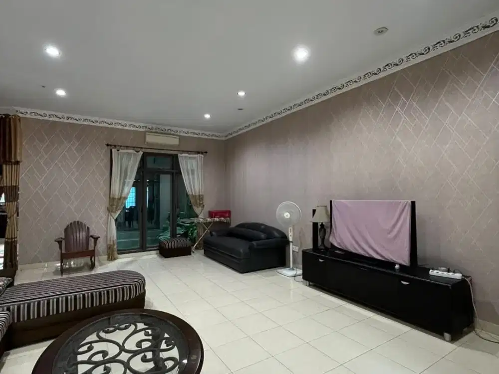 Jual Rumah Siap Huni Terawat Komplek Graha Metropolitan