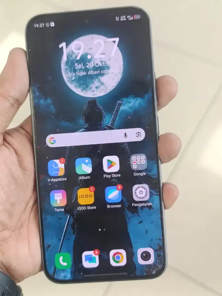 Iqoo z11 5G 8/256gb