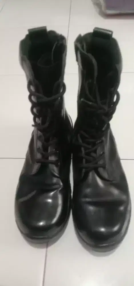 Sepatu dinas pdl