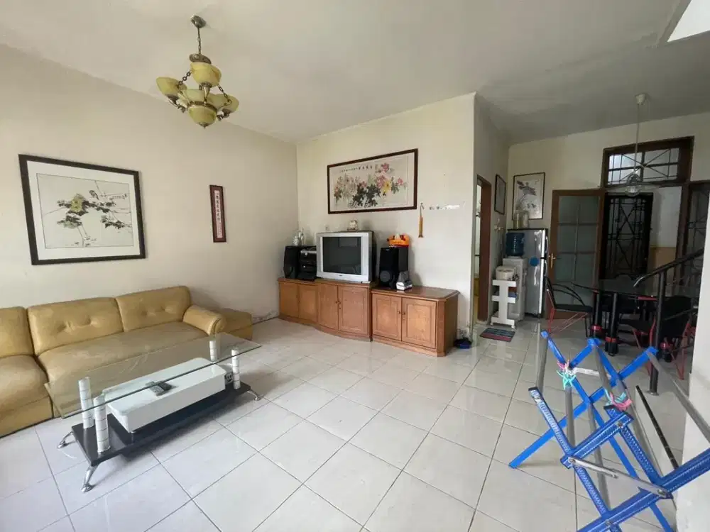 Dijual Villa Murah Furnish Brastagi Komplek Bukit Asri