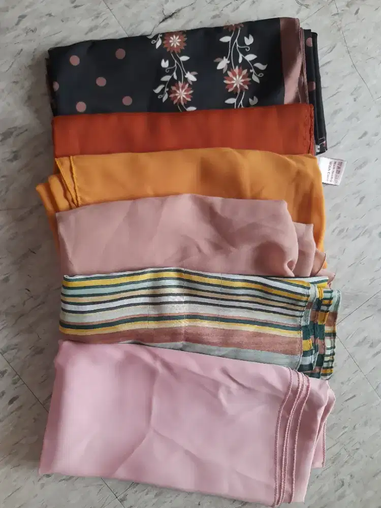Kerudung Segi 4 (6 pcs)
