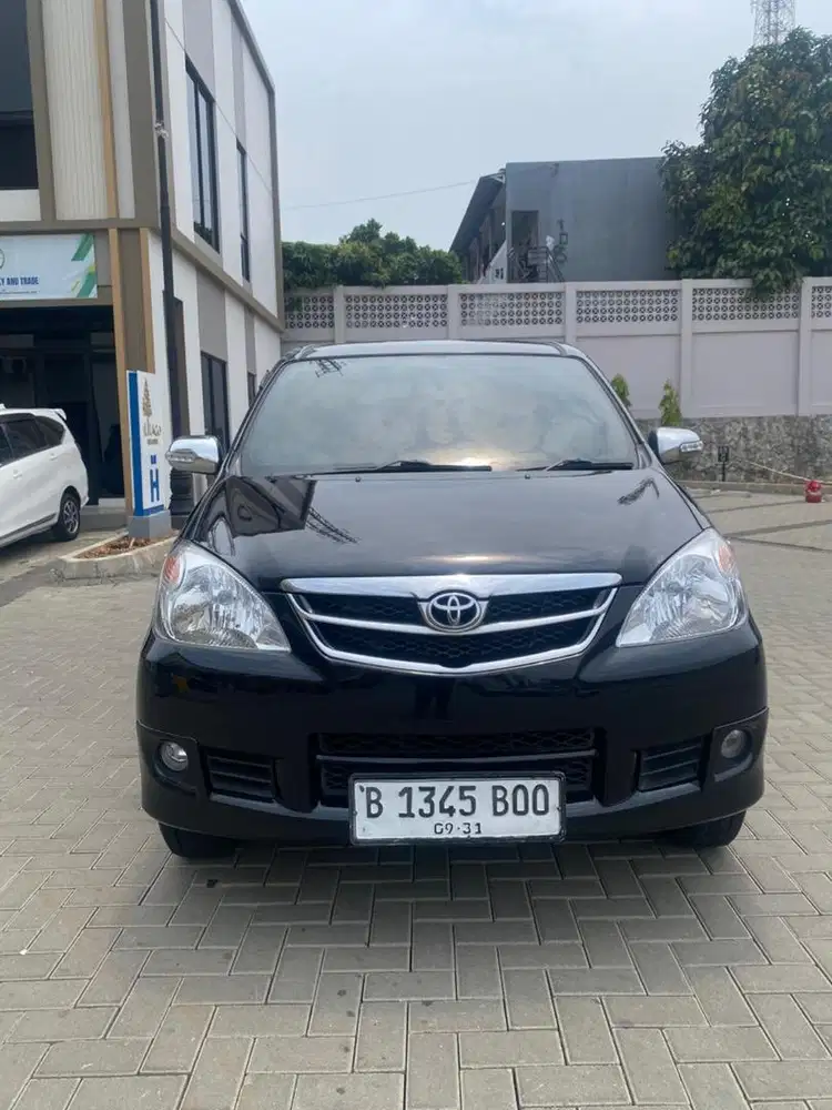 Toyota Avanza G 1.3 AT 2011 antik
