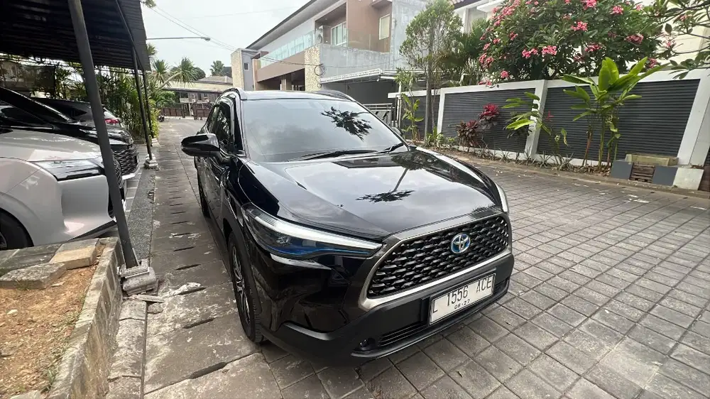 Corolla cross hybrid 2022 kondisi prima