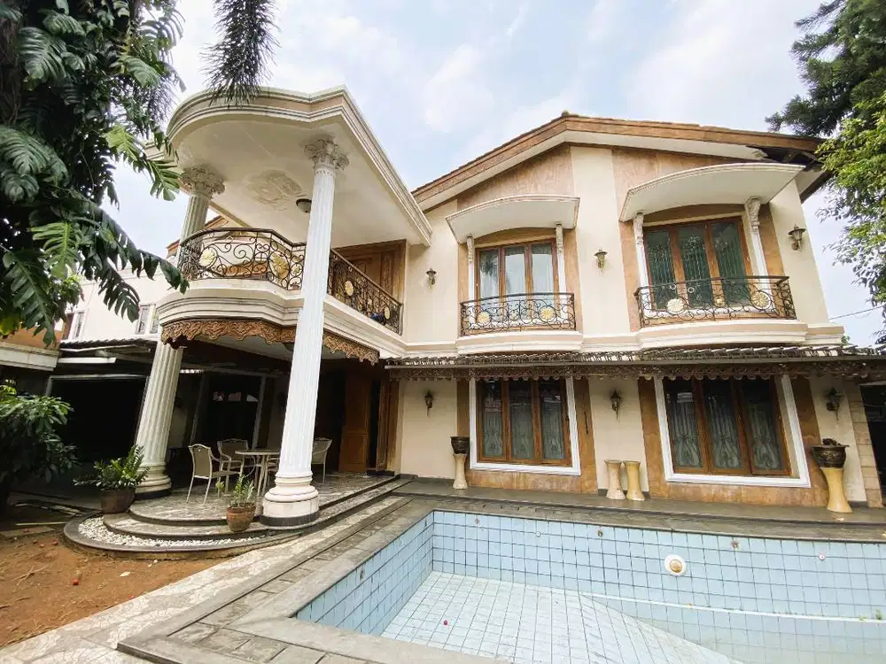 DIJUAL RUMAH LUAS DENGAN POTENSI USAHA – PASAR MINGGU, JAKSEL
