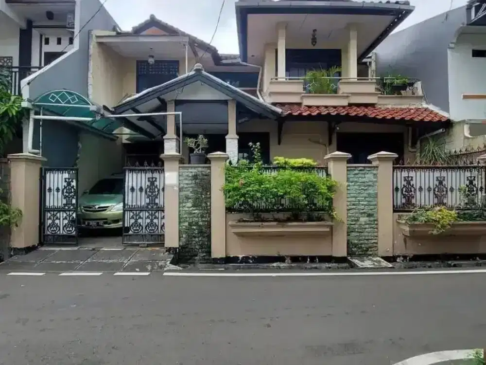 DIJUAL RUMAH 2 LANTAI LUAS & NYAMAN DI KOMPLEK PONDOK KOPI JAKARTA TIMUR – COCOK UNTUK KELUARGA BESAR
