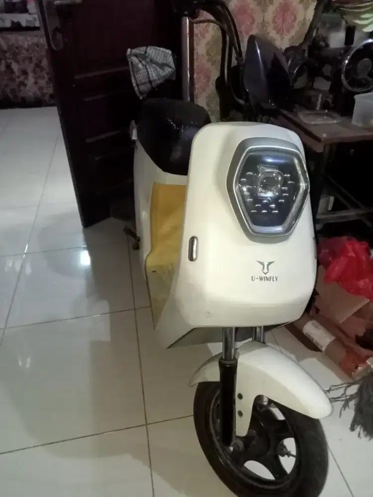 Sepeda listrik bekas merk winfly