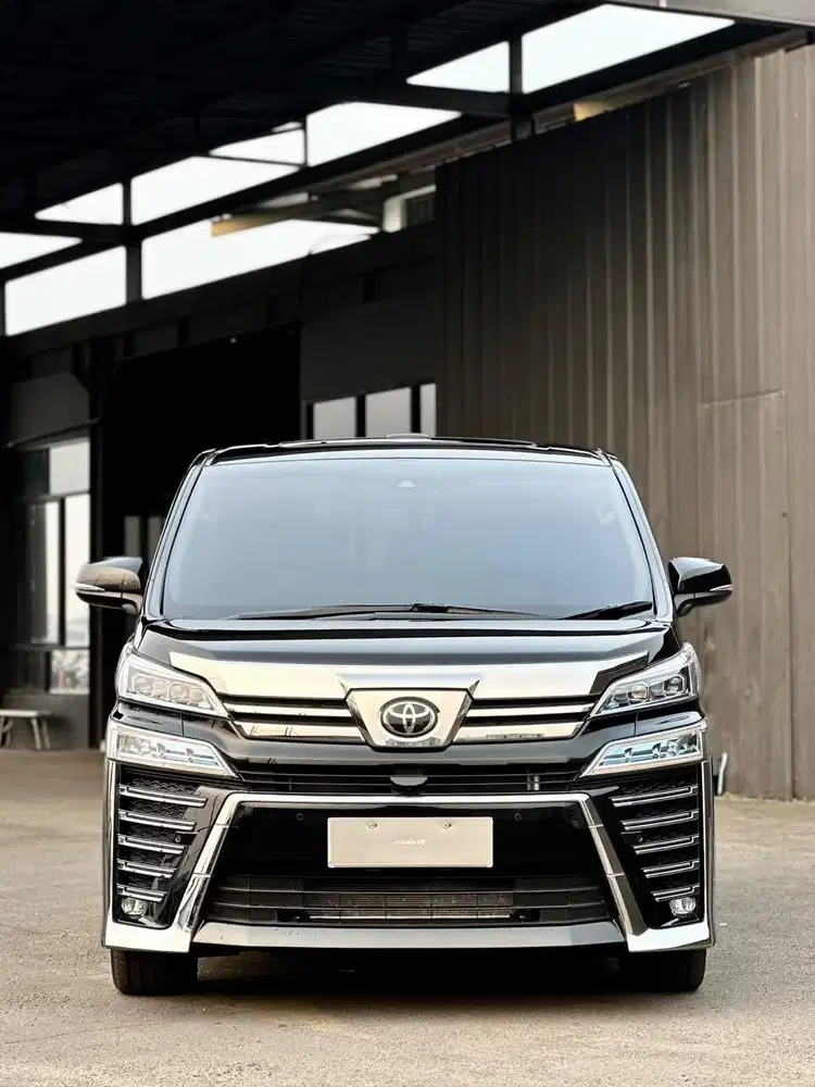 Toyota vellfire 2.5 G atpm TSS low km