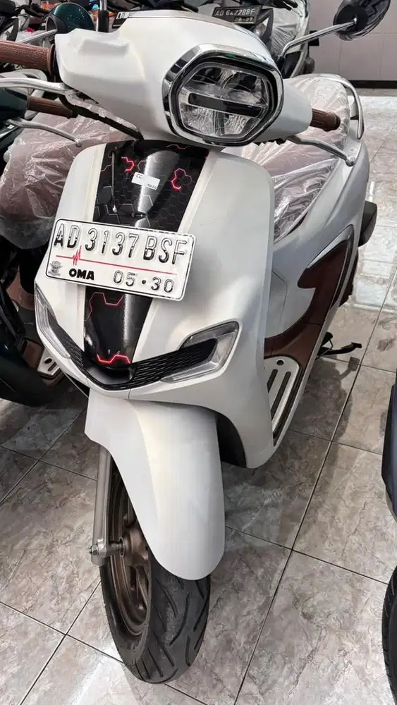 STYLO PUTIH 2025