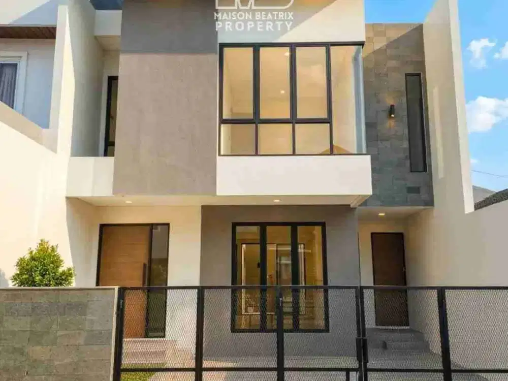 DIJUAL RUMAH 2 LANTAI LETAK STRATEGIS SIAP HUNII DI GRIYALOKA BSD