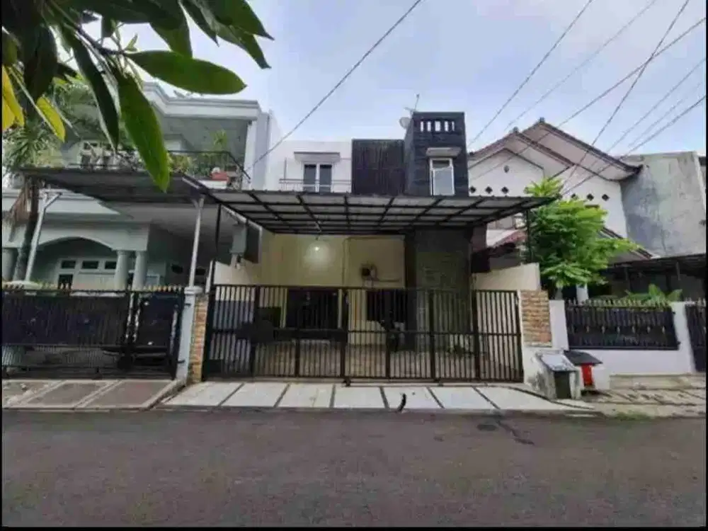 Rumah disewakan/ dikontrakkan:
Komp Billy Moon pondok kelapa jakarta timur