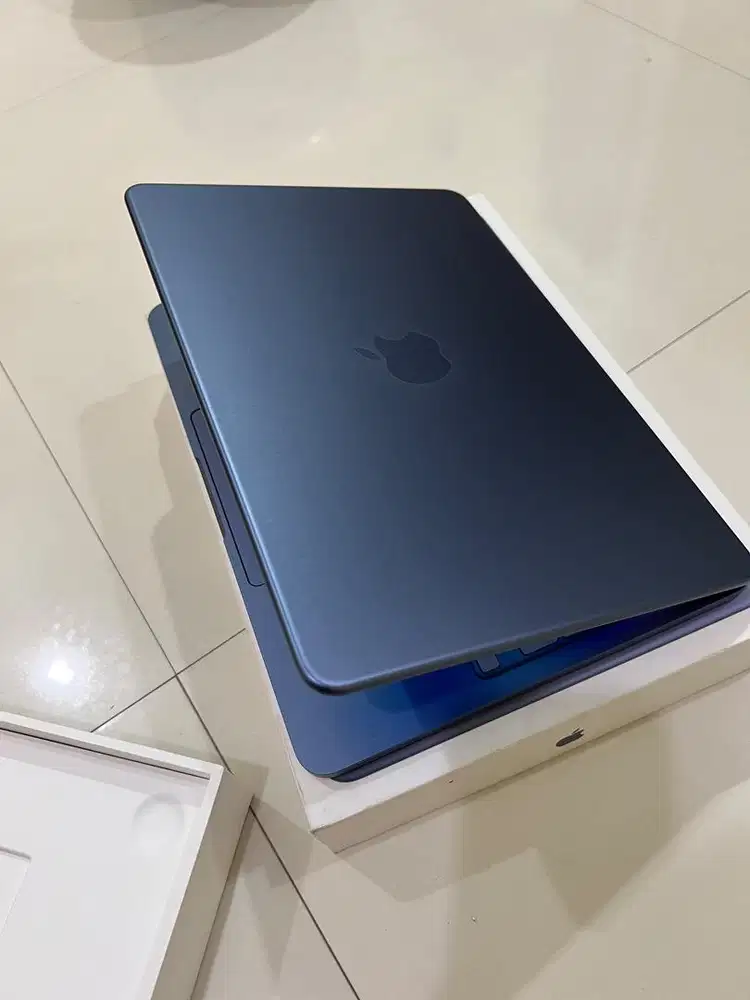 Macbook neo 8/512