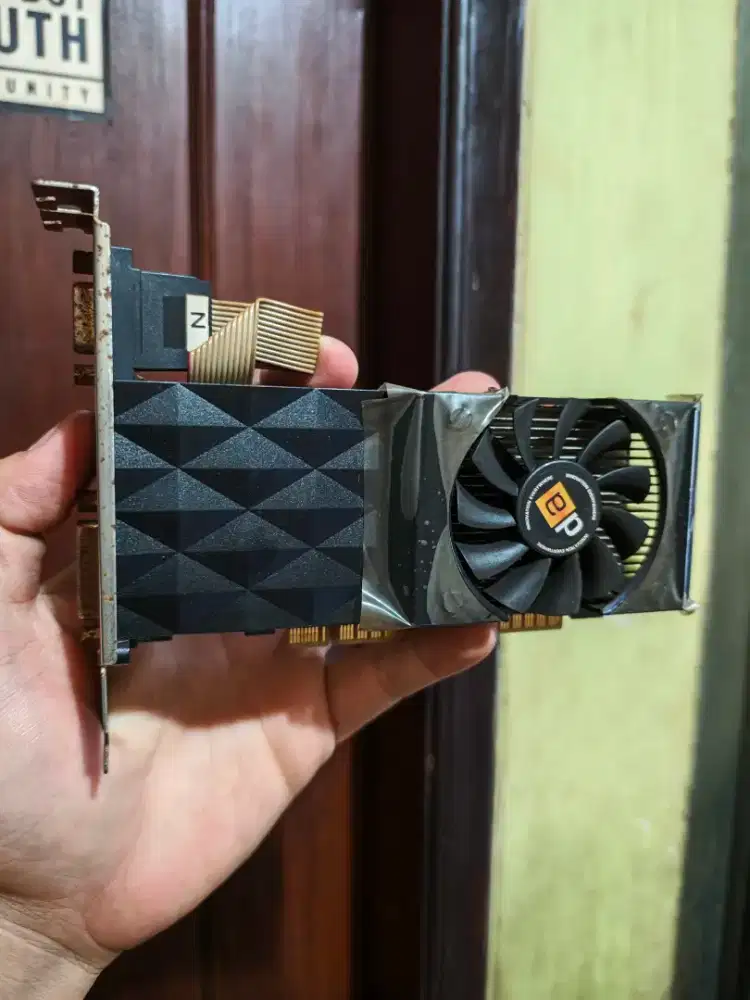 VGA CARD NVIDIA GT 640 2GB DDR3 128BIT MULUS NORMAL.