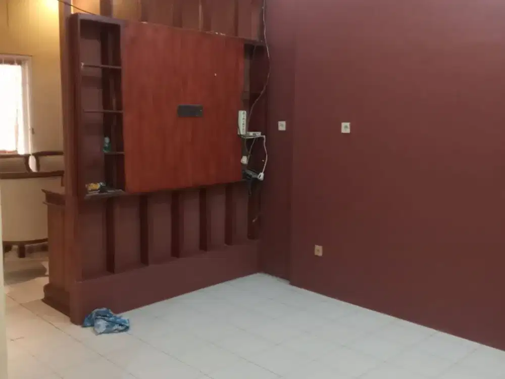 DISEWAKAN Rumah Islamic yang Nyaman dan Siap Huni dengan Lokasi yang Strategis untuk Hunian Keluarga di Duta Bumi, Harapan Indah