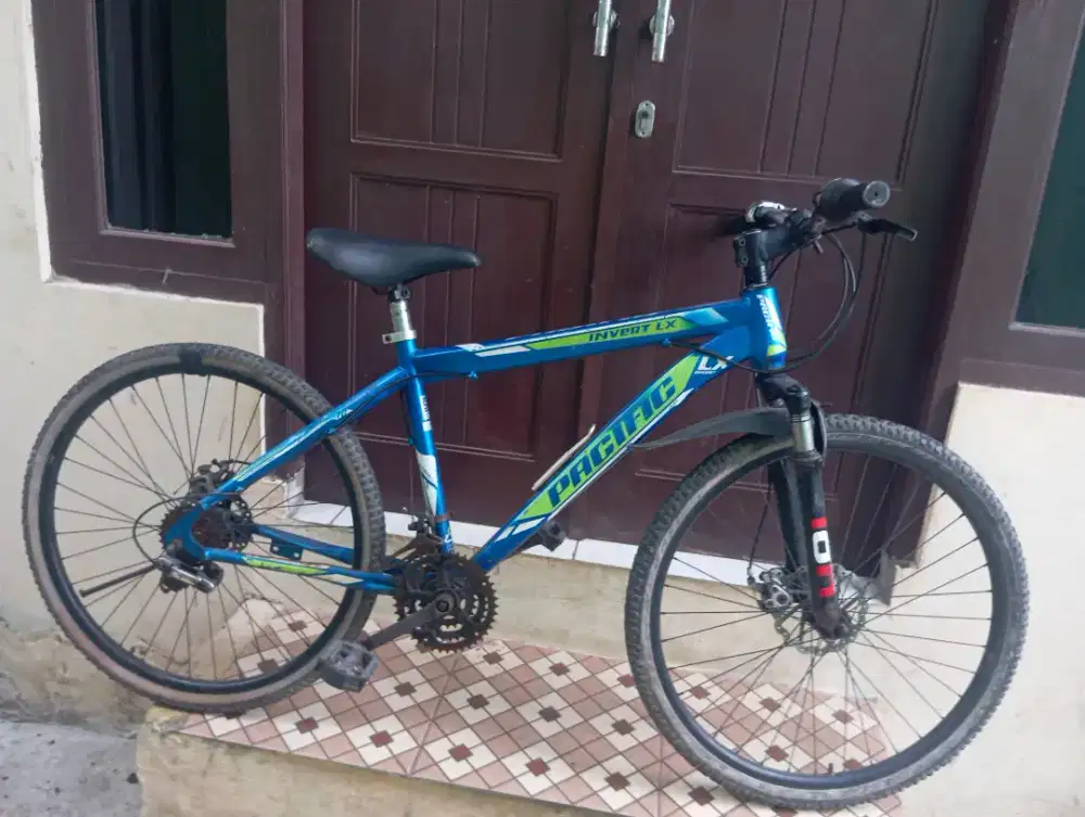 Di jual sepeda MTB merek Pacifik invert LX