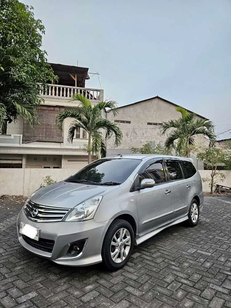 Nissan Grand livina 2012 Bensin