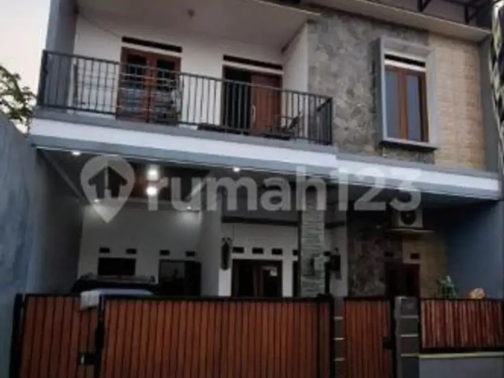 Di Jual Rumah Rapi Siap Huni di Kranggan