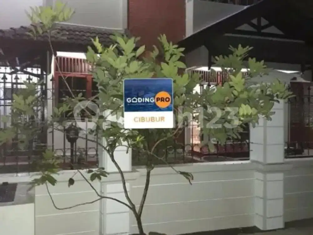 Dijual Rumah Bukit Permai (Depan Taman)