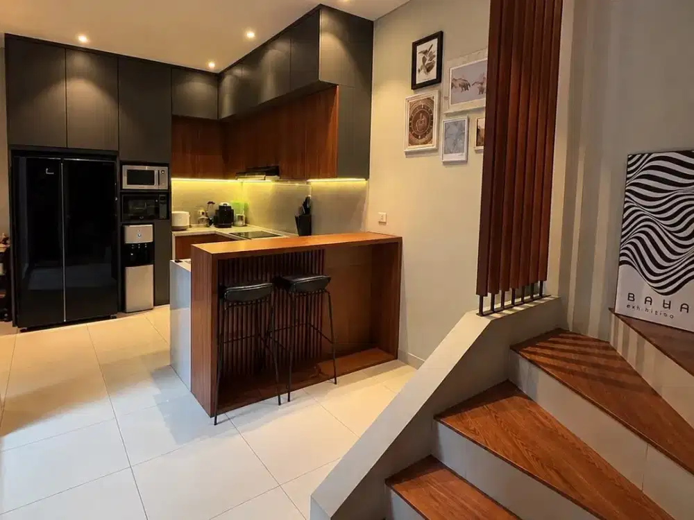Rumah Full Renov cakep jarang ada  Eminent , BSD cakep abis