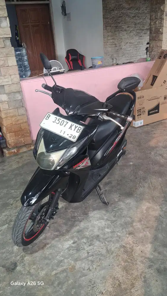 (A) Honda Beat Fi tahun 2015