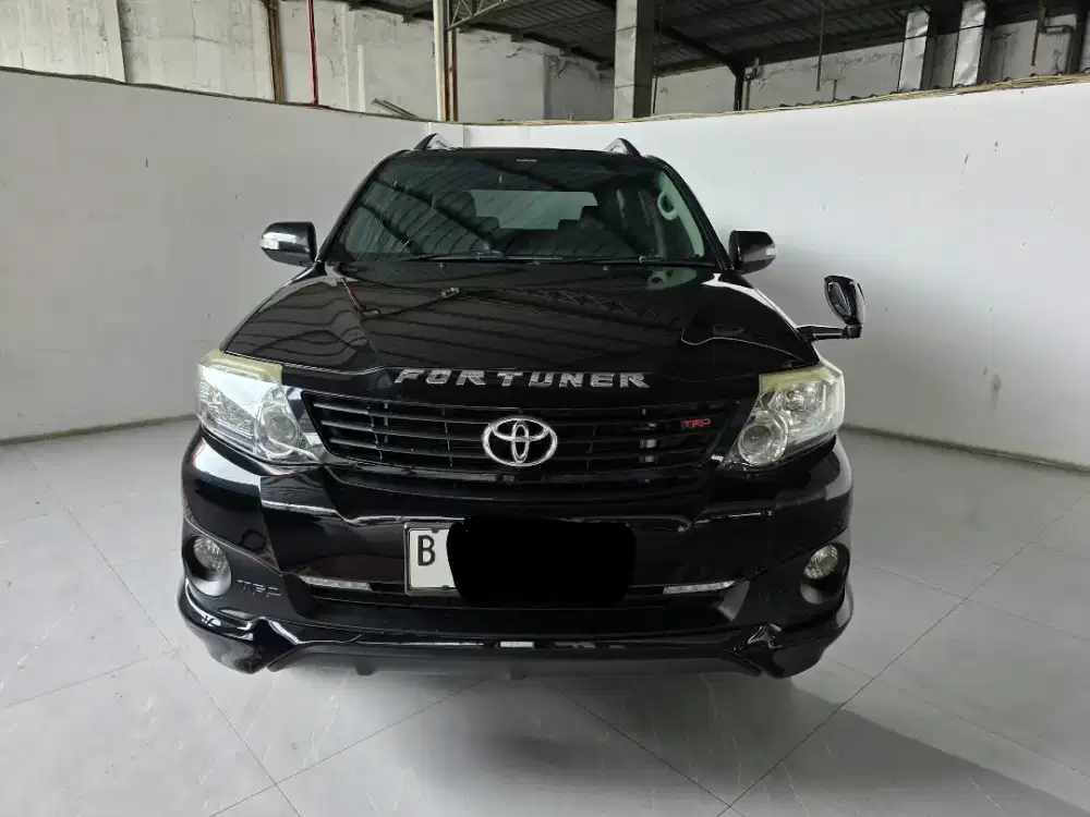 Toyota Fortuner G 2.7 Luxry AT ( Matic ) 2015 Hitam Km 99rban Istimewa